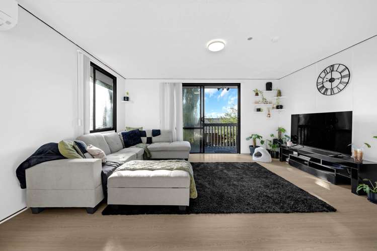1/233 Glengarry Road Glen Eden_8