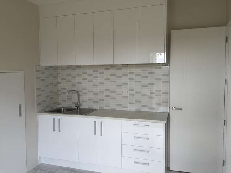 66 Pohutukawa Parade Riverhead_11