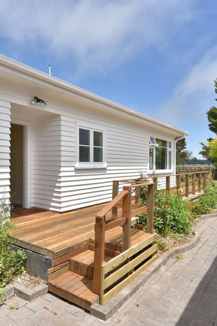 77 Dunns Avenue The Pines Beach_25