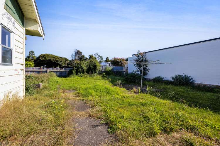 35 Gladstone Street Hawera_17