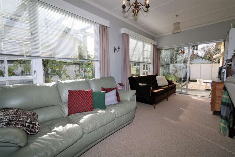 38 Victoria Street Carterton_7