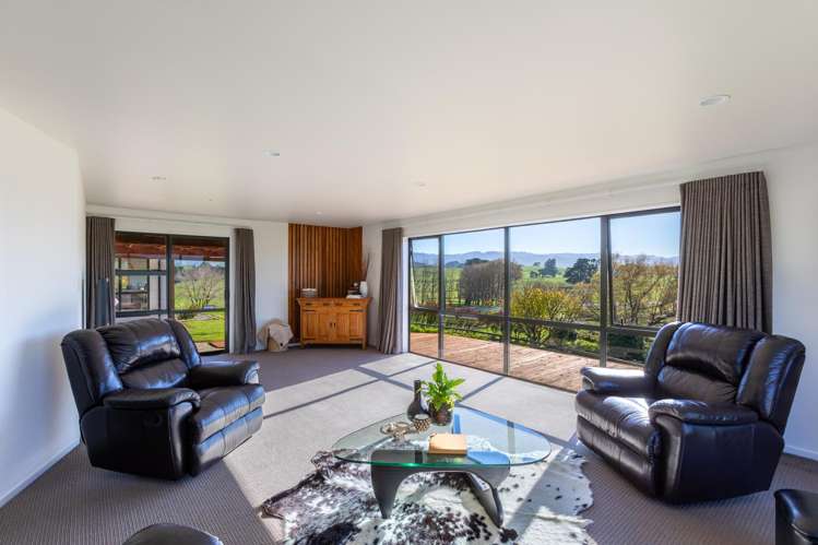 14 Centre Road Dannevirke_5