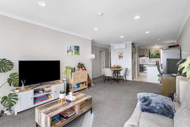 9/5 Monte Cassino Place Birkdale_1