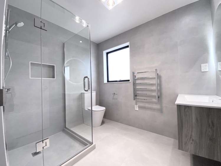 113A Luke Street East 10057_14