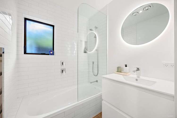 2/8 Pukeko Place Papatoetoe_12