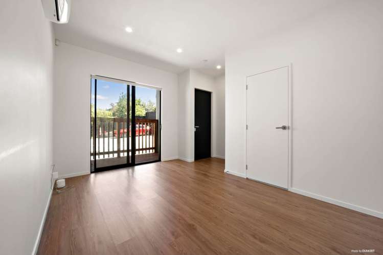 12d Woodhouse Place West Harbour_6