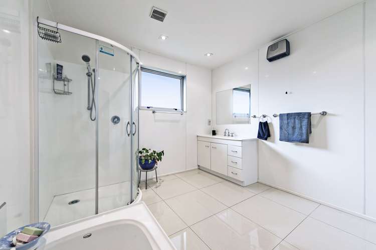 14 Riwai Street Templeton_18