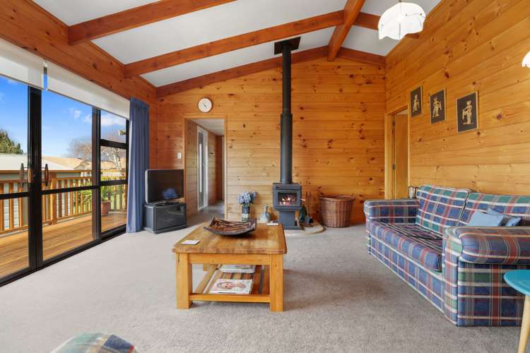 19 Wharewaka Road Wharewaka_7