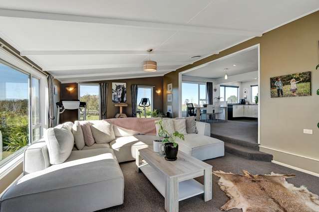 Lifestyle living with space & stunning views