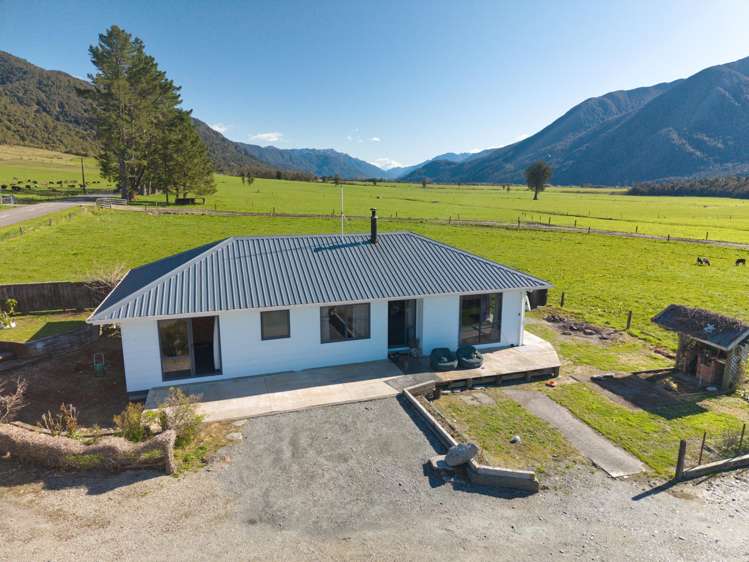 1566 Lake Brunner Road_3