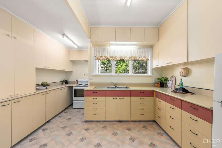 7 Totara Crescent Woburn_7