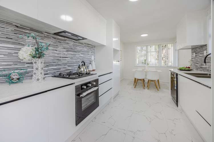 21 Farnborough Crescent_4