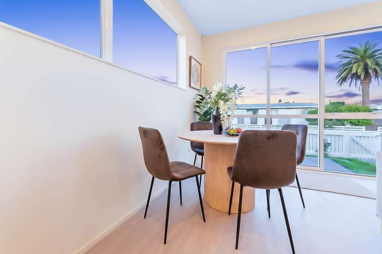 2/2 Chaucer Place Blockhouse Bay_5