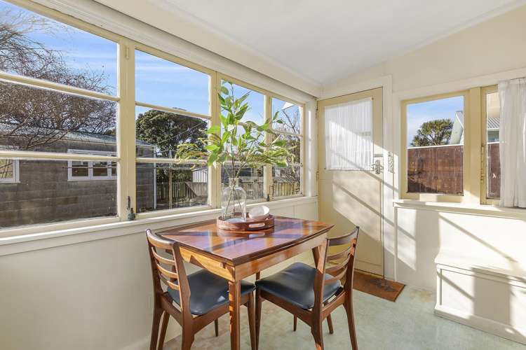 23 Endeavour Street Lyall Bay_14