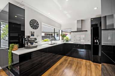 19A Charles Fox Place_1