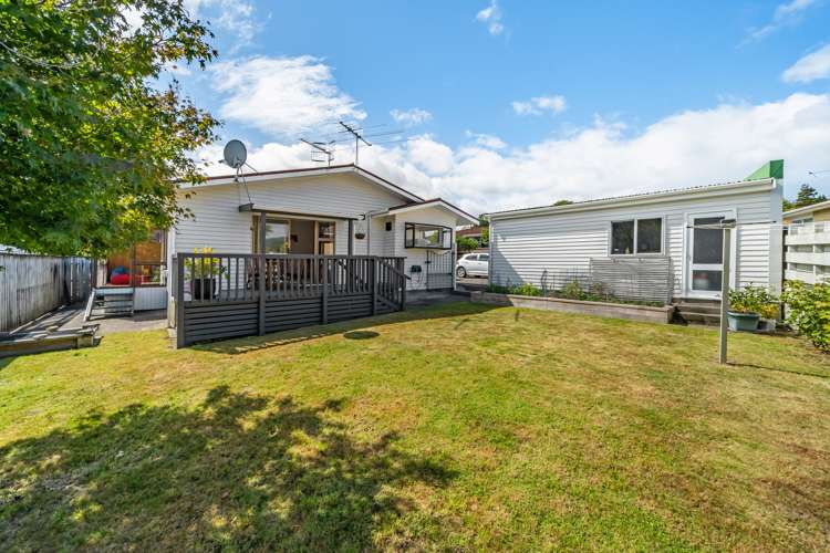 5b Norbert Street Brown Owl_24