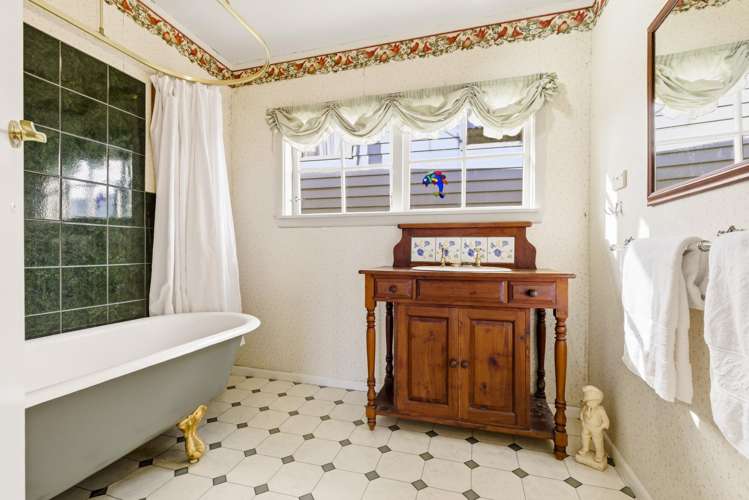 5 Matuku Street Two Mile Bay_20