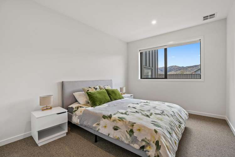 5A Wakefield Lane, Pisa Moorings Cromwell_19