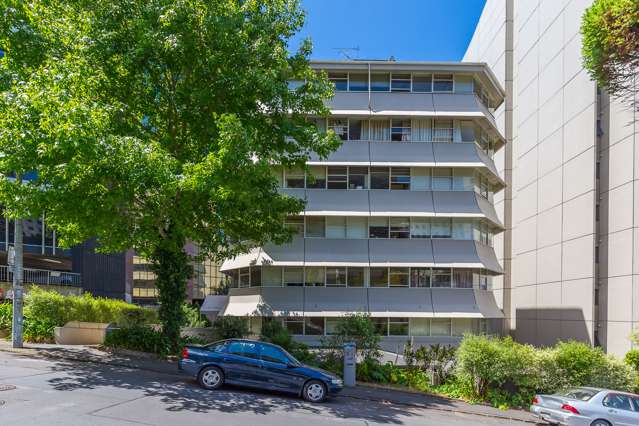 5h/2 Whitaker Place Grafton_1