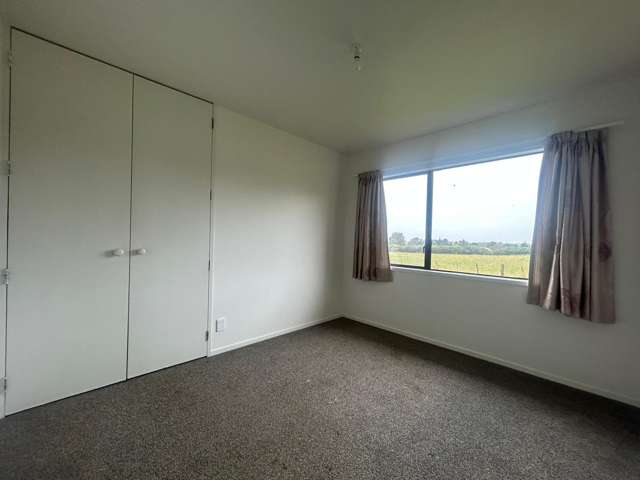 47 McRobbie Road Kingseat_4