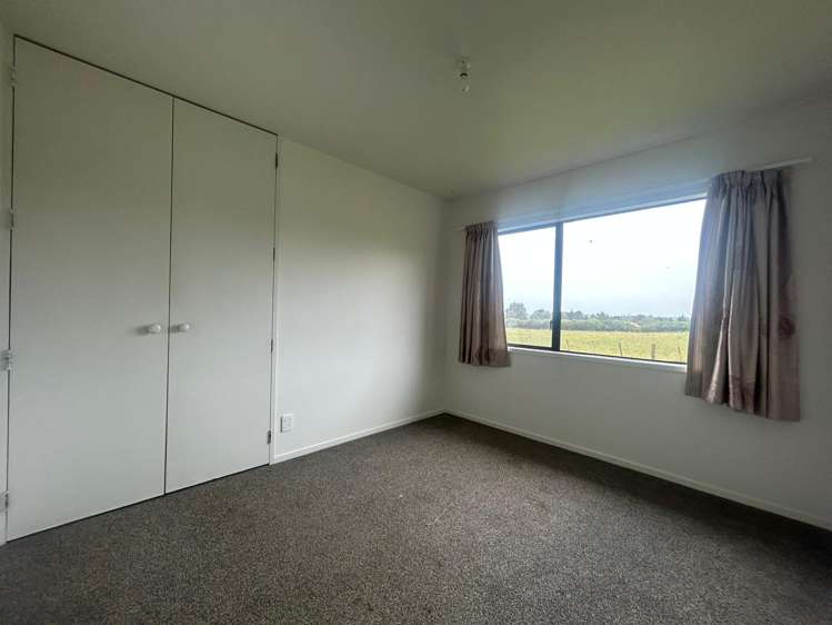 47 McRobbie Road Kingseat_4