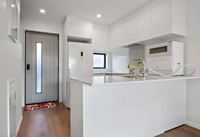 1/107 Selo Street Glen Eden_3