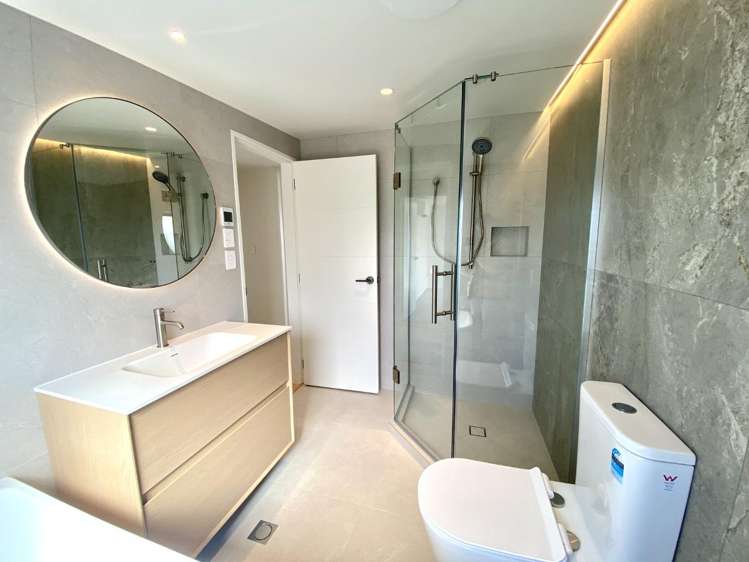 12A Tenterden Ave 1728_13