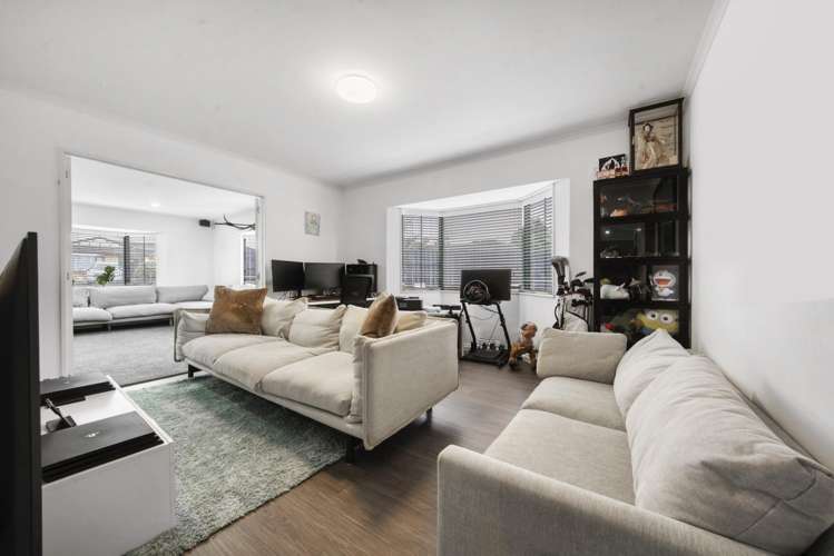 20 Gairloch Place Wattle Downs_21