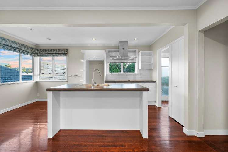 44 Glengarry Road Glen Eden_6