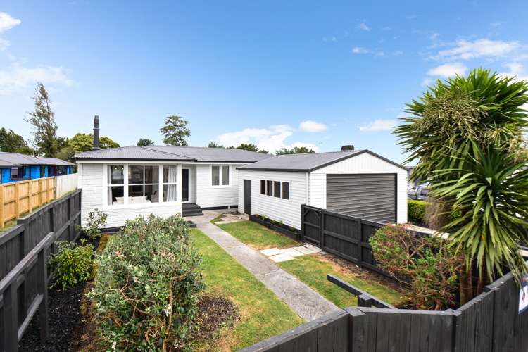 5 Morrison Crescent Glenview_19