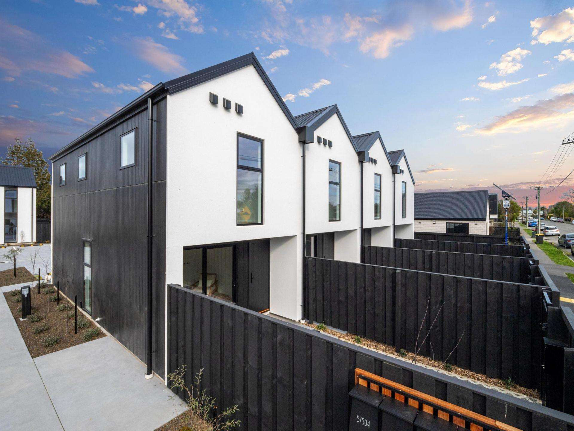 4/504 Armagh Street Linwood_0