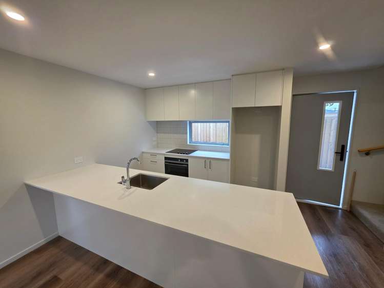 4/14 Clive Street Phillipstown_2