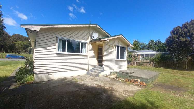 4 Erskine Street Tuatapere_12
