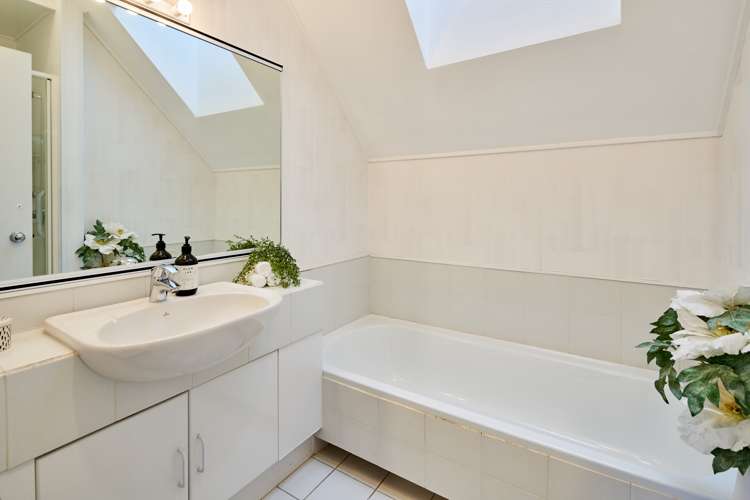 4/14 Harriett Street Thorndon_12