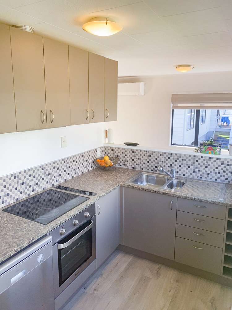 31 Meadowvale Rise Titirangi_6