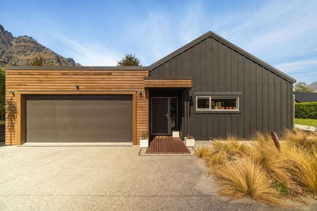 7 Bretby Court Jacks Point_2