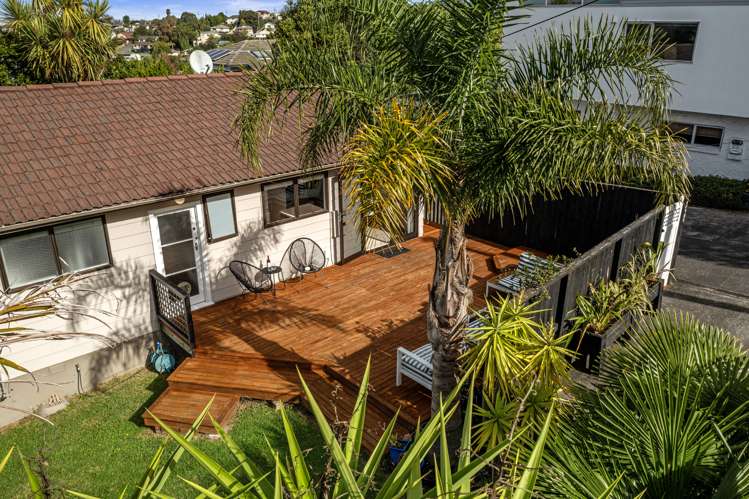 1/105 Sunset Road Totara Vale_25