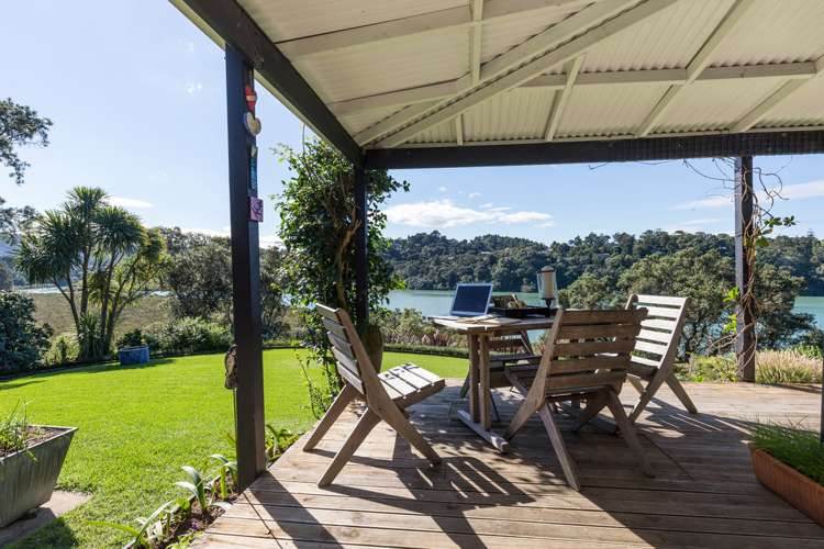 16 Dorothy Road Laingholm_12