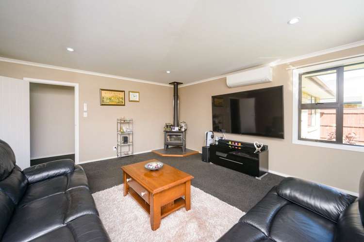 2A Galea Grove Kelvin Grove_6