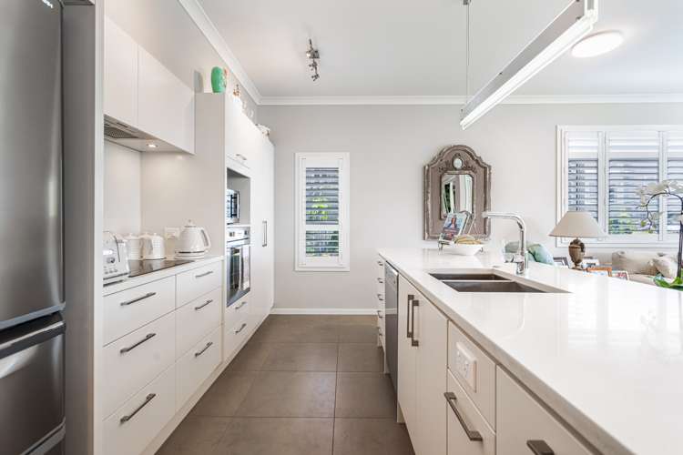 102 Eaves Bush Parade Orewa_9