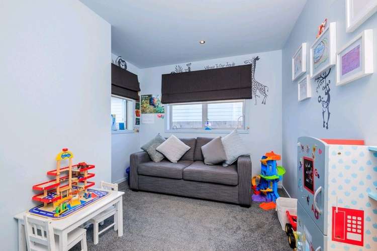 288 Alec Craig Way Gulf Harbour_13