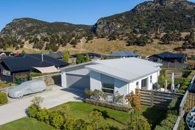 22 Snowberry Street Albert Town_2