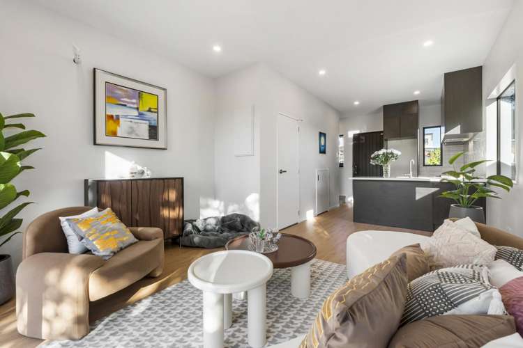 20/163-165 Lake Road Belmont_11