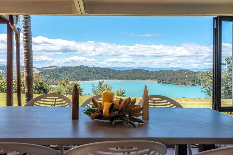 402 Orapiu Road Waiheke Island_14