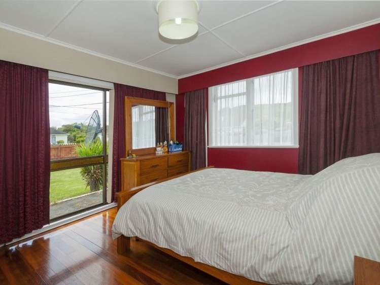 12 Hollard Grove Avalon_13