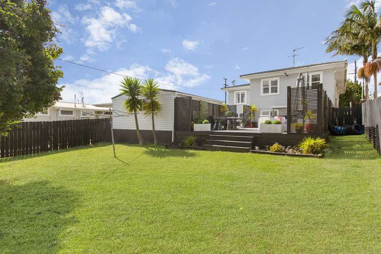 45 Golf Road New Lynn_4