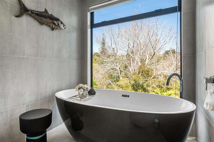 2A Peter Terrace Castor Bay_27