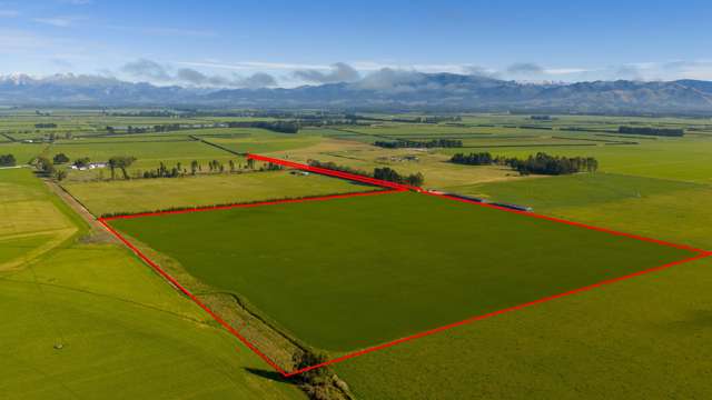 13.6 hectares of lucerne with power and water