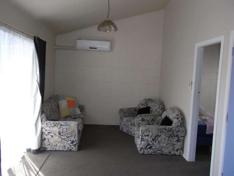 1/133 Tipahi Street Nelson South_2