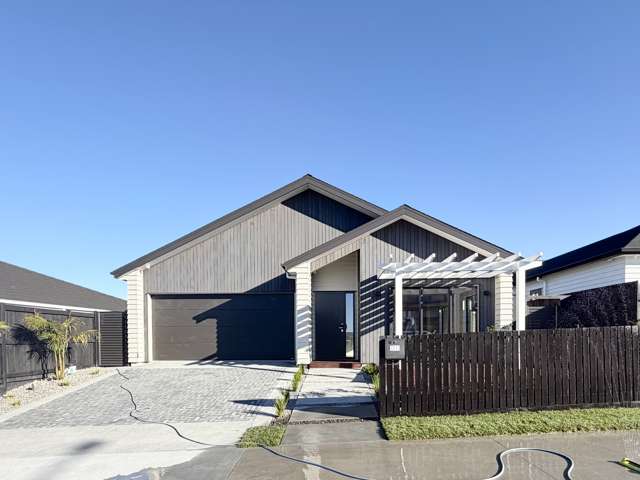 A Standout Single-Level Home in Milldale